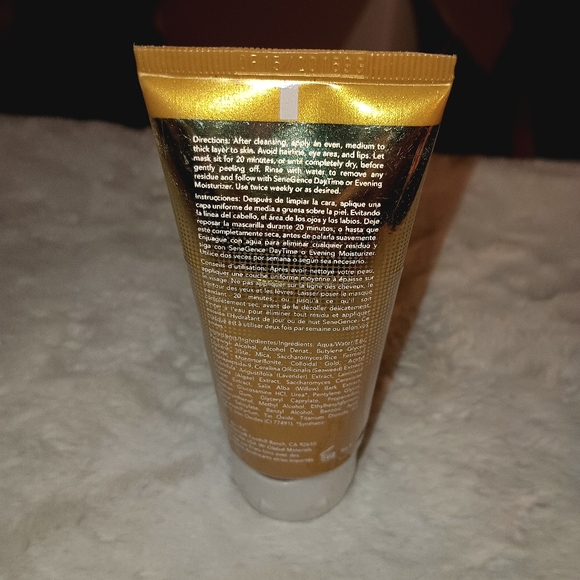 Senegence Golden Radiance Peel Off Mask - Picture 2 of 3
